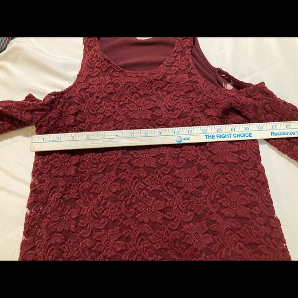 Hollister top - Picture 3 of 5